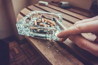 خطرِ "دود دستِ سوم سیگار" برای دستگاه تنفسی