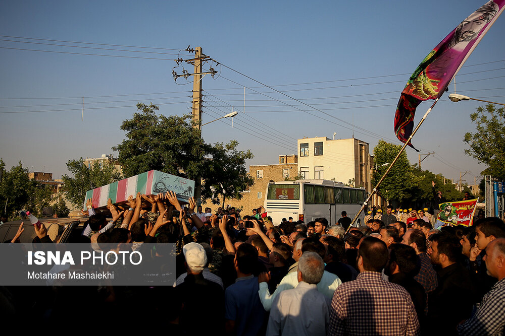 تشییع پیکر شهید گمنام در شهر جدید امیرکبیر - اراک