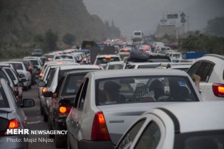 ترافیک سنگین در آزادراه قزوین-کرج/ محور هراز فعلا مسدود است