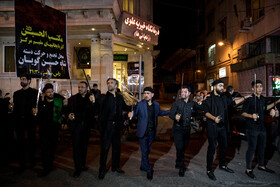 عزاداران حسینی در محله منیریه تهران