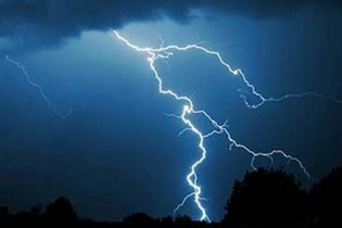 اخطاریه هواشناسی درباره وقوع صاعقه و آبگرفتگی برخی معابر جنوب کشور