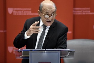 وزیر خارجه فرانسه: امارات خواهان کاهش تنش با ایران است
