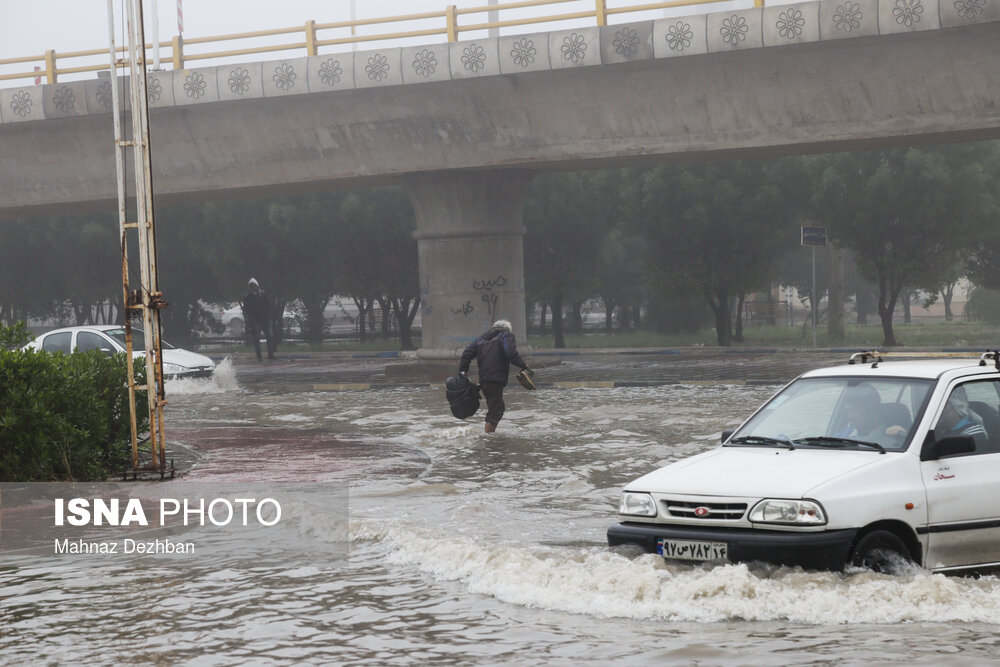 آبگرفتگی معابر شهر اهواز در پی بارندگی‌های اخیر