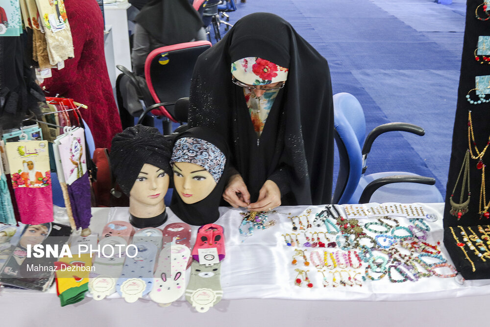 افتتاح نمایشگاه دستاوردهای پژوهش و فناوری و هفتمین فن بازار خوزستان