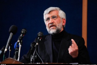 جلیلی: اجتماع میلیونی مردم ایران در تکریم قهرمان خود مانع پاسخ نظامی آمریکا شد