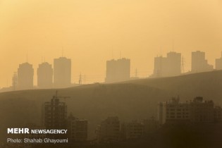 هوای پایتخت ناسالم است/ شاخص آلودگی ۱۱۸ در هوای تهران