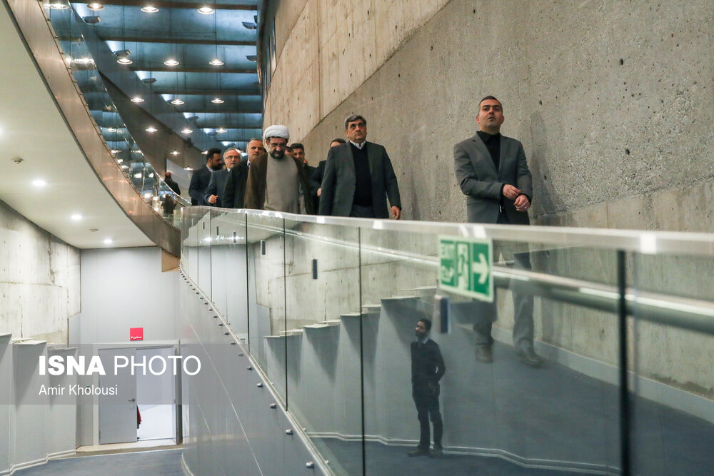 بازدید پیروز حناچی شهردار تهران از سالن‌های جدید پردیس ملت