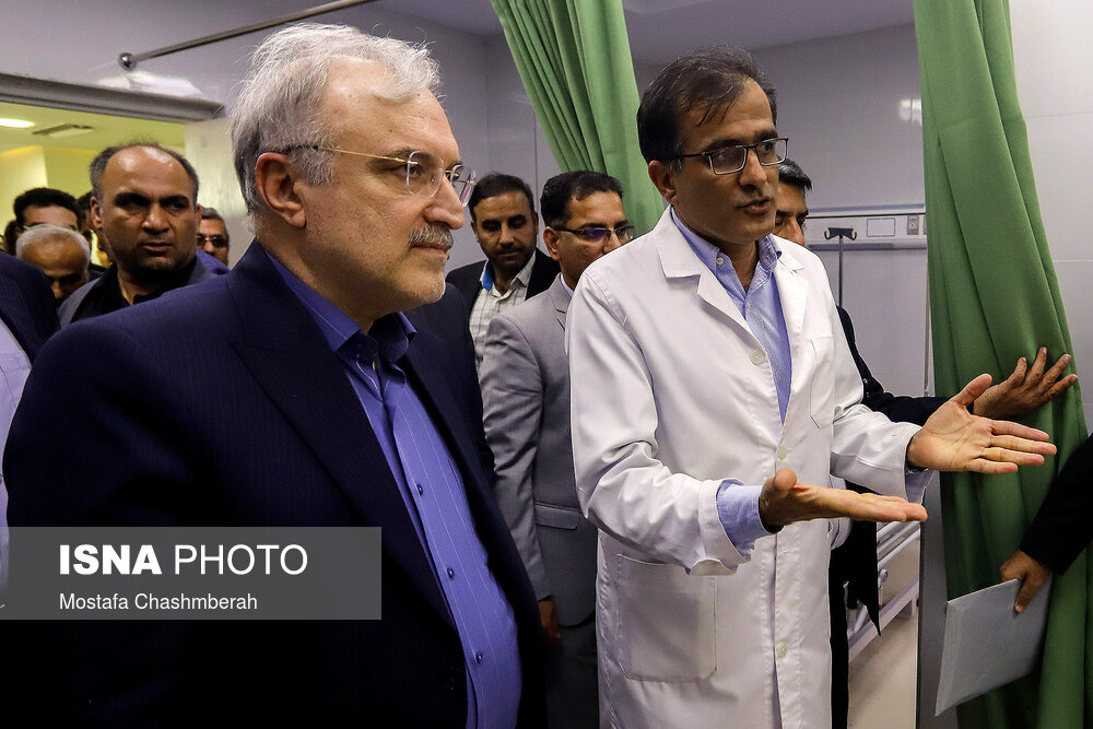 افتتاح پروژه خدماتی و درمانی به مناسبت دهه فجر با حضور سعید نمکی، وزیر بهداشت، درمان و آموزش در استان هرمزگان