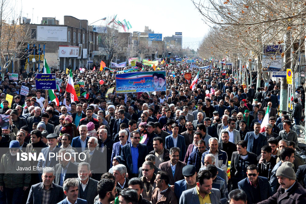راهپیمایی ۲۲ بهمن در کاشمر