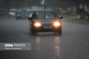 بارش باران در جاده‌های سه استان