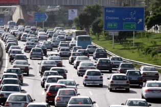 ترافیک سنگین آزادراه قزوین-کرج/ جاده هراز ساعت ۲۱ مسدود می شود
