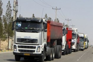 کامیون‌های ایرانی همچنان اجازه ورود به ترکیه را ندارند