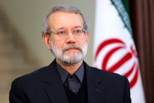 لاریجانی: ایران برای همکاری‌های اقتصادی با عراق آماده است