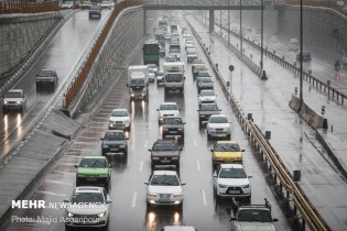 ترافیک در سطح شهر تهران روان است/ هشدار کاهش سرعت رانندگی