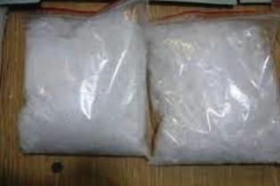 کشف ۱۱ بسته هروئین از داخل دهان خرده فروش موادمخدر