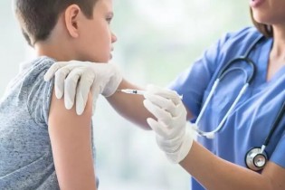 آزمایش‌ واکسن کرونا بر روی کودکان و زنان باردار از ژانویه آغاز می‌شود