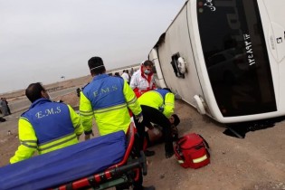 افزایش شمار مصدومان حادثه تصادف اتوبوس در اتوبان تهران-قم