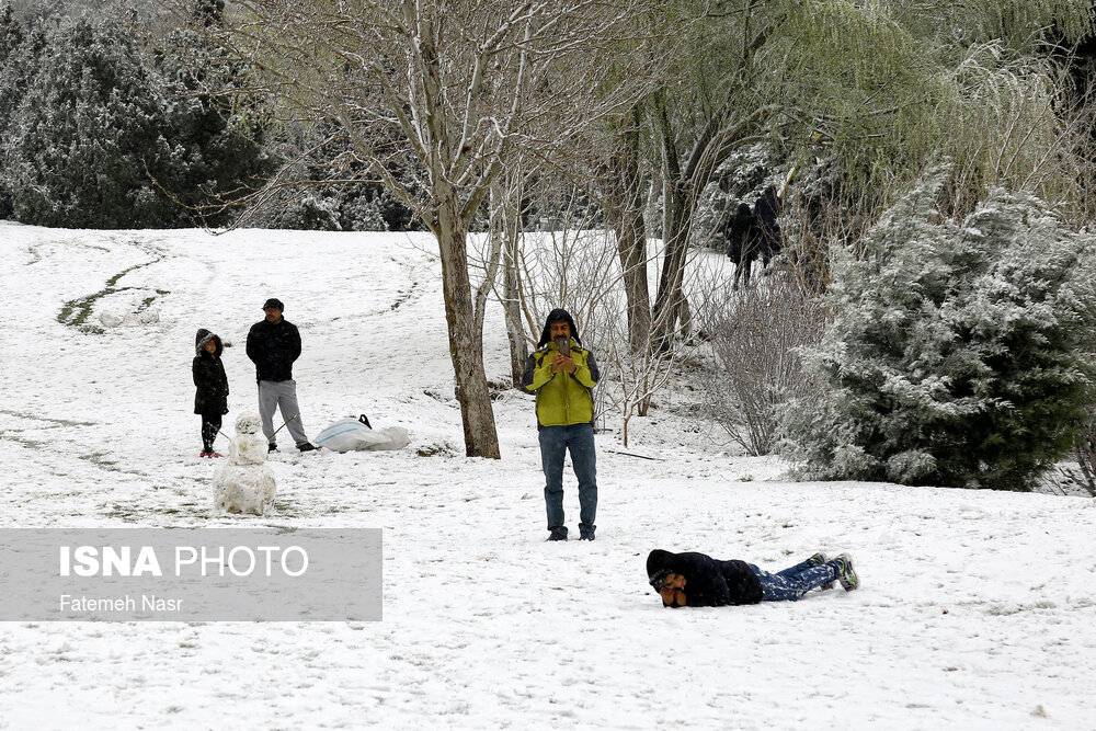 بارش اولین برف زمستانی در اصفهان