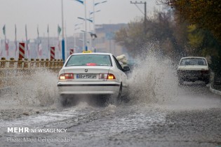 جاده‌های استان سمنان لغزنده است/ تردد تریلی‌ در گرنه‌ها ممنوع