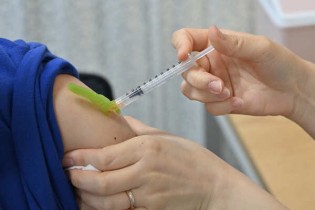 بدن‌های آهنربایی پس از تزریق واکسن کرونا؛ از شایعه تا واقعیت