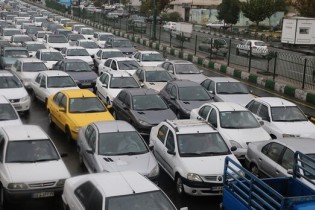 ترافیک سنگین در اکثر معابر و بزرگراه‌های شهر تهران