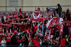 حضور هواداران خانم پرسپولیس در مسابقه فوتبال پرسپولیس تهران - استقلال تاجیکستان