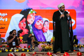 سخنرانی شهاب مرادی در اجتماع بانوان و دختران تهران در مصلی امام خمینی (ره)