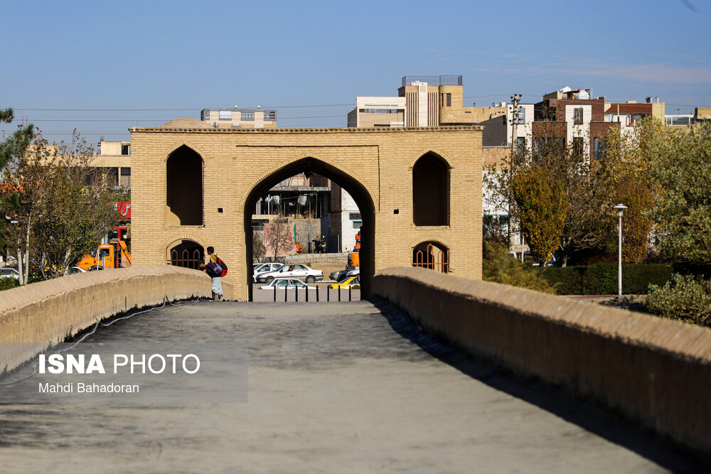 عایق‌بندی عرشه پل تاریخی شهرستان اصفهان با قیروگونی