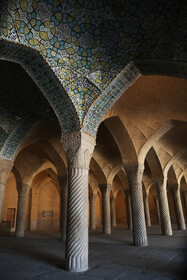 وضعیت کاشی‌های «مسجد وکیل» شیراز