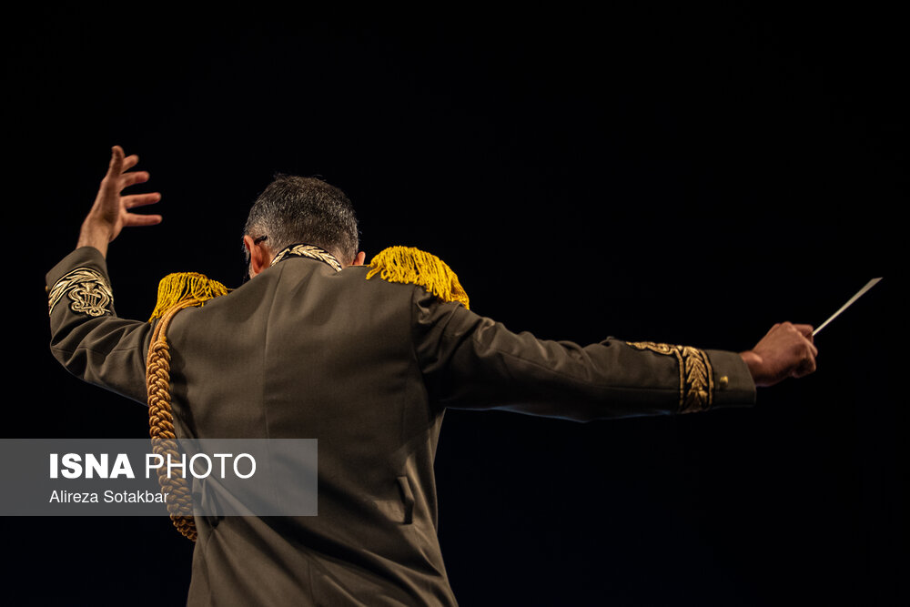 اجرای ارکستر ترنم فتح در سومین شب سی و نهمین جشنواره موسیقی فجر
