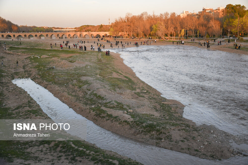 جاری شدن آب در محدوده پل تاریخی مارنان