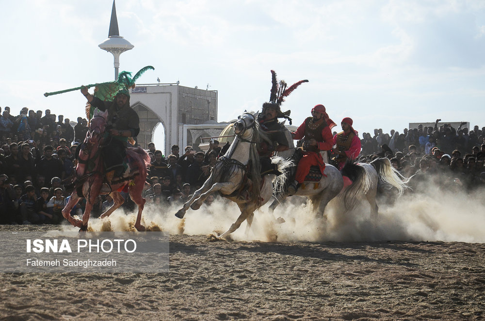 اجرای تعزیه امام حسین (ع) در امامزاده شاه کرم اصفهان