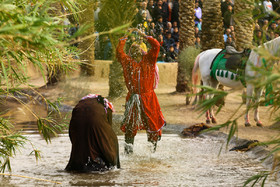 اجرای تعزیه امام حسین (ع) در روستای تاریخی اریسمان شهرستان نطنز استان اصفهان