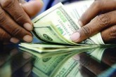 دلار در بالاترین سطح شش روز اخیر
