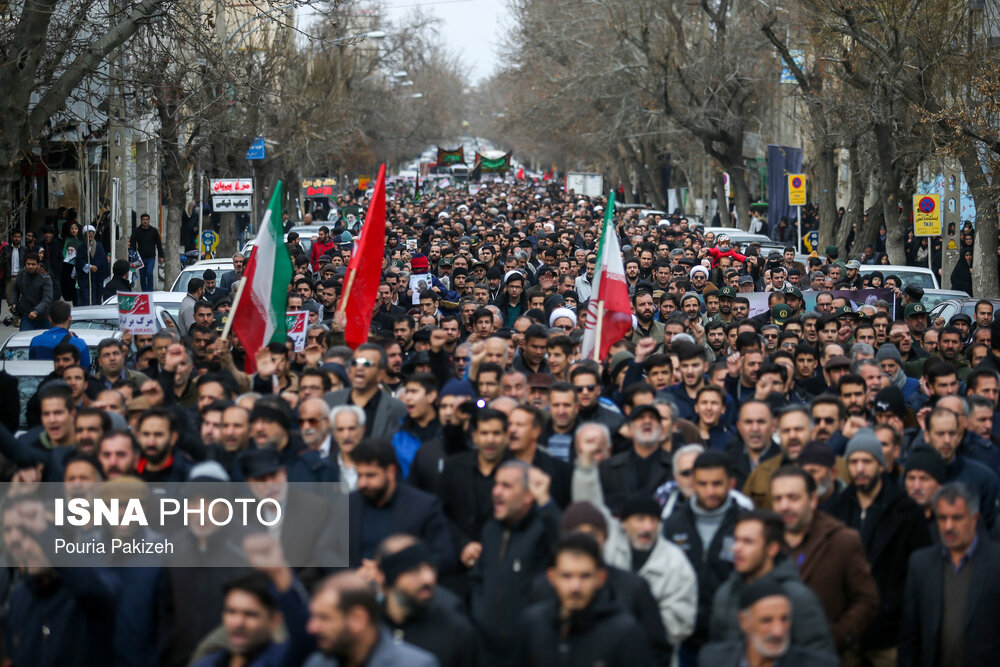 راهپیمایی مردم همدان در پی شهادت سردار سپهبد شهید قاسم سلیمانی