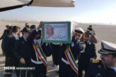 پیکر شهید ابومهدی مهندس وارد فرودگاه آبادان شد