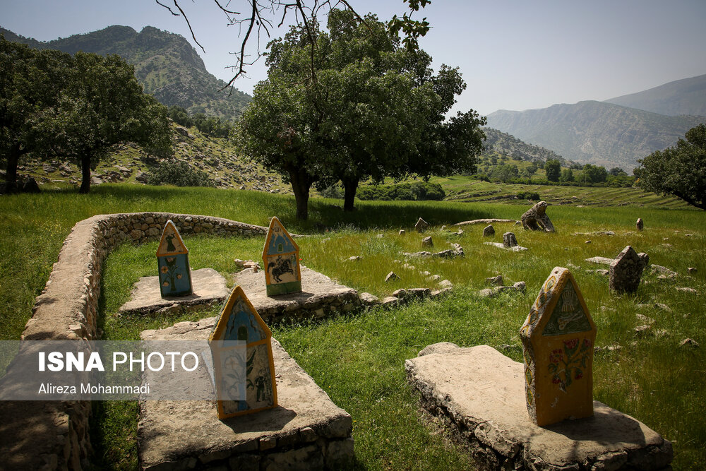 قبرستان روستای شیمن در شهرستان ایذه