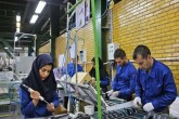 چند درصد مردان و زنان شاغل بیمه نیستند؟