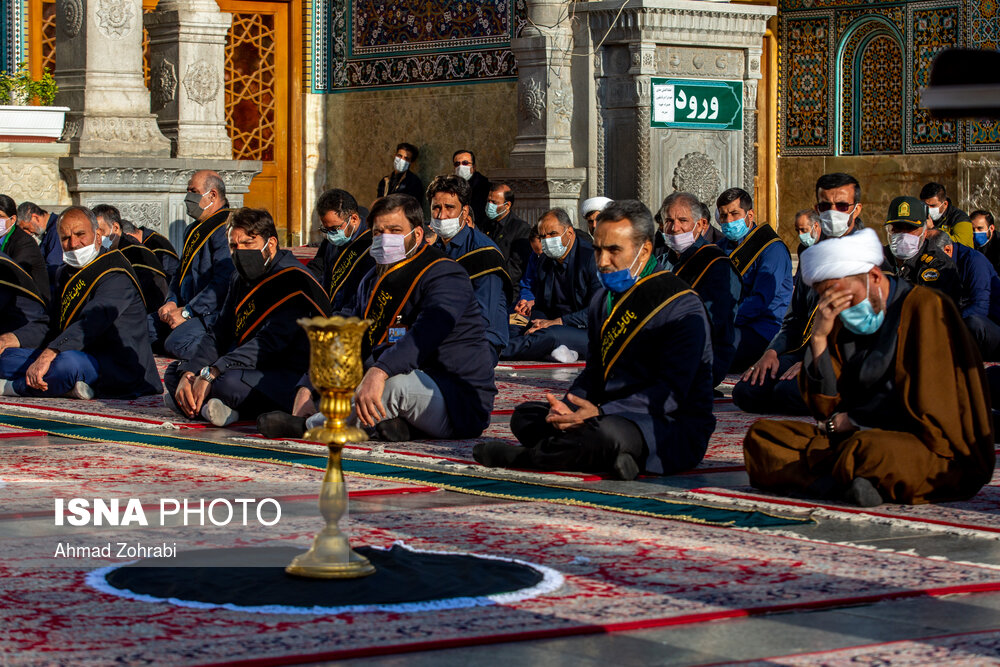 آیین خطبه خوانی خادمان حرم کریمه اهل بیت(ع) در روز شهادت امام کاظم(ع)