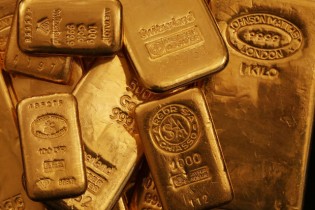 قیمت جهانی طلا از جهش دیشب عقب نشست/ هر اونس ۱۷۱۲ دلار