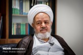 ادعای عدم اختیار رئیس‌جمهور بهانه‌ای برای کار نکردن است