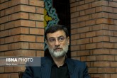 با دخترم برای ثبت نام در انتخابات می‌روم تا بگویم با باندبازی سیاسی مخالفم