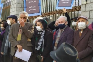 تحصن هنرمندان مقابل مجلس چه سود و ثمری داشت؟!