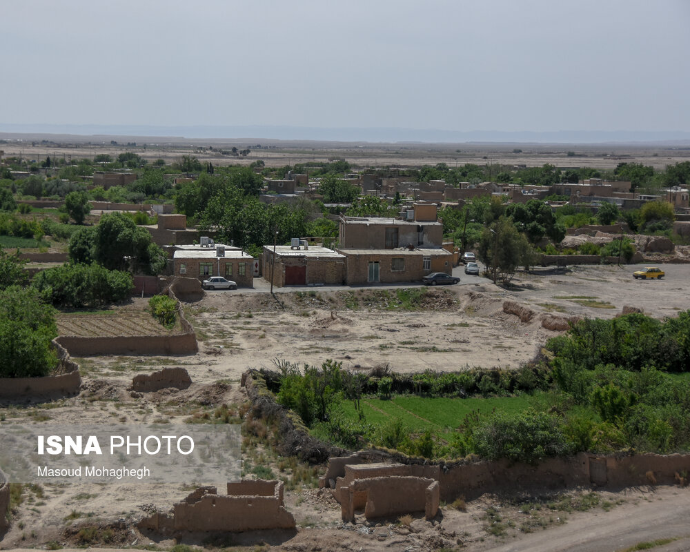 حاشیه نشینی، فقر، اعتیاد و ... از جمله مهمترین آسیب‌های اجتماعی محله «کوشمغان» سمنان به شمار می‌آید که در سال‌های اخیر افزایش شده است.