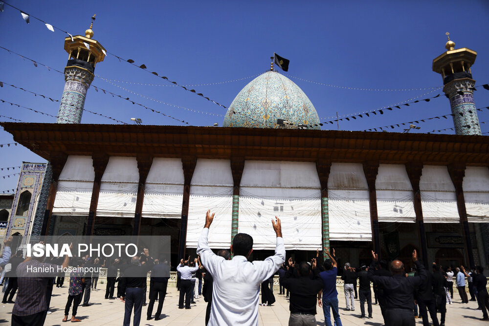 سوگواری و عزاداری قشقایی های مقیم شیراز در روز تاسوعای حسینی ۱۴۰۰ - حرم مطهر شاهچراغ(ع)