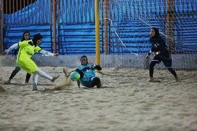 اختتامیه لیگ برتر مسابقات فوتبال ساحلی بانوان کشور در بندرعباس