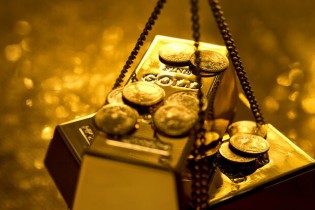 قیمت جهانی طلا افزایش یافت/هر اونس ۱٫۷۹۲ دلار