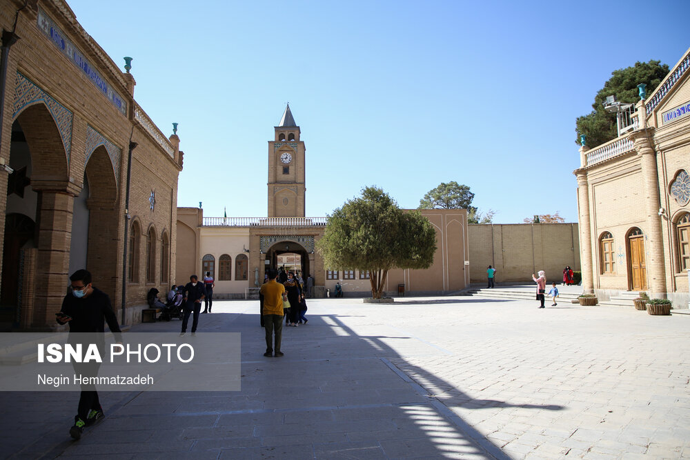 حیاط کلیسای وانک در حاشیه بازدید تور محله اروپایی اصفهان