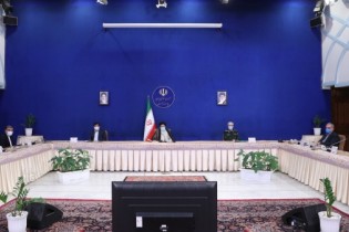 لزوم برنامه‌ریزی وزارت بهداشت برای بازگشایی مدارس و دانشگاه‌ها از اول آذر/ واکسیناسیون دانش آموزان و دانشجویان با جدیت دنبال شود