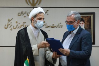 اشتغال مسئولین وزارت بهداشت در بخش خصوصی مصداق تعارض منافع است/ در شیوه تخصیص ارز دارو بازنگری شود